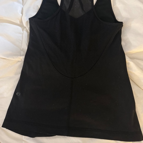 Lululemon Black Tanktop with polka dot mesh pattern sz 4 no pads - Picture 4 of 6